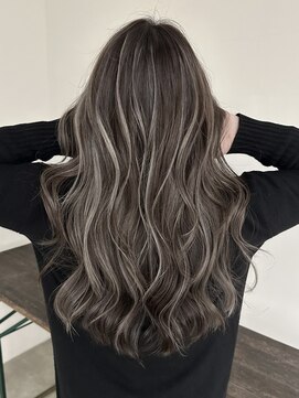 ヨロ 小岩(YOLO) ハイライトショートヘアダブルカラーイルミナカラーオージュア