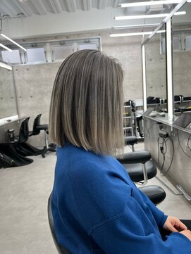 イキ 表参道(iki omotesando) モード/無造作ウェーブ/大人ガーリー[表参道駅]