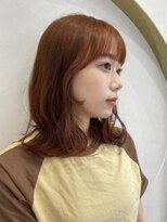 ミラ(MIRA)&nbsp;オレンジカラー顔まわりレイヤーミディアムスタイル