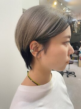 グーフィートーキョー 銀座(Goofy Tokyo) Goofy銀座/逆インナーカラー/ベージュグレージュ/ショートヘア