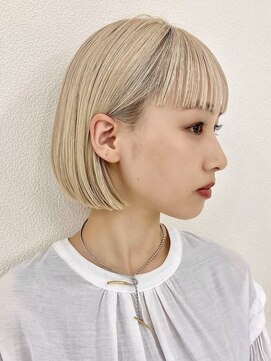 ピークアブー 原宿ハラカド(PEEK-A-BOO) 耳かけミニボブ/ケアブリーチハイトーンカラー/ホワイトブロンド