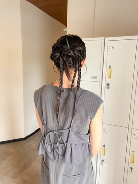 スリーバイザサロン(THREE by the salon) 個性的アレンジ