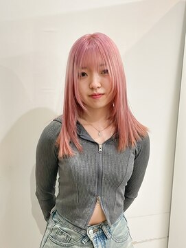 サクラ オモテサンドウ(SAKURA) レイヤーカット×ホワイトピンク/ブリーチ/デザインカラー