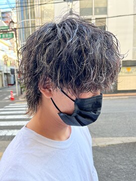 エルマーク 梅田(L-MARK) スパイラルパーマ/ツイストパーマ/メンズ/センターパート/波巻き