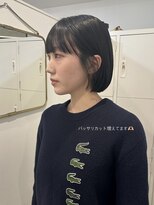 エイチ(H)&nbsp;前下がりボブオリーブグレージュロングウルフ外ハネボブ成人式