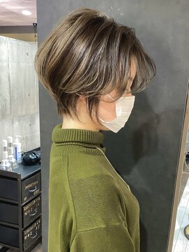 シェルヴ(XELVE) 鳴海にしか切れないショート