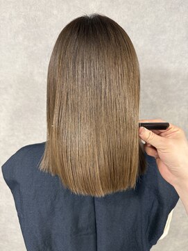 リア トーキョー(Lia TOKYO) 酸熱トリートメントでまとまる艶感ミディアム/門前仲町