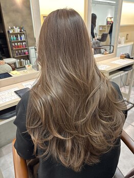 マシェリ バイ ハセ(ma cherie by HASE)の写真/レイヤーカットなどロングミディアムスタイルが得意なスタイリスト多数在籍！！