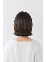 ベルス(bellus)&nbsp;シースルーバング×ナチュラル外ハネボブ　20代　30代