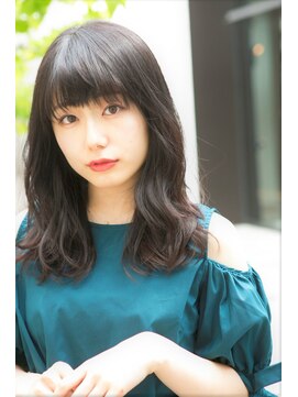 ダミアバイユーレルム 恵比寿(DAMIA by U-REALM) 小顔に見えるひし形ツヤ髪シルエット・ミディアムレイヤー・２