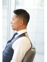 にもう&nbsp;ハンナリサイドパートかき上げヘア