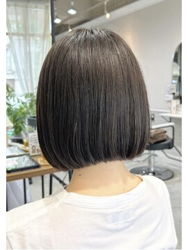 サンクチュアリー ウィズ コネクト(Sanctuary with connect) 切りっぱなしボブ