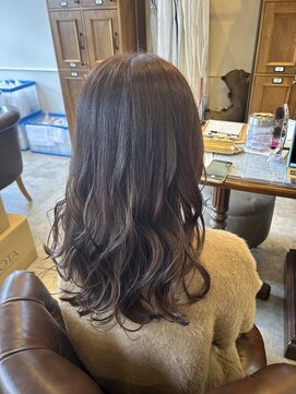 ハグヴィアン(HUG BIEN) ほんのりラベンダーカラー