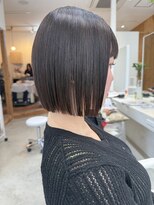 アン(un)&nbsp;ぷちゅん/ヘイリーボブ/ぱっつんボブ/切りっぱなしボブ