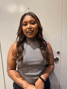 モナン 渋谷(Monan) ブロンドバレイヤージュ ロングレイヤー 海外