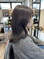 コラソン(corazon)&nbsp;柔らかベージュ_外ハネミディアムヘア