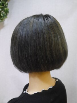 シフォン(Chiffon) アッシュボブ