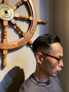 バーバー スタジオ ラフテル(Barber Studio RAFTEL) フェードオールバック フェザーマッシュ ソフトツーブロック