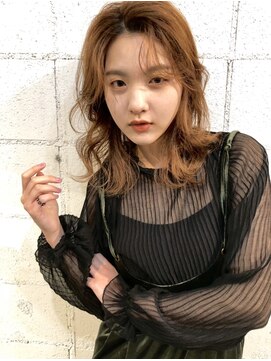 マーシィ(MARCIE) 大人かわいい小顔くびれミディ×グレージュカラー