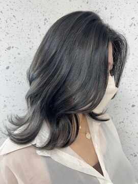 アデプト 北千住店(adept) 【adept北千住エリスタイル】透明感グレージュハイライトカラー