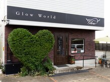 グロー ワールド(GLOW WORLD)の雰囲気（浜松市中央区志都呂1-36-67       駐車場・店前3台＆西側4台）