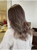 ピンクベージュミルクティーカラーバレイヤージュ