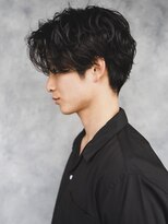 マノ 千歳烏山(MaNO)&nbsp;センターパートアップバングツーブロックメンズスパイラルパーマ