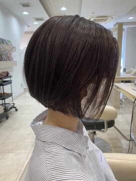 アッシュ 仙川店(Ash) 30代40代50代  大人可愛い  秋色 オリーブカラー ショートボブ