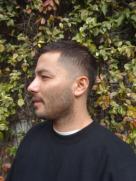 ビュートリアム 福岡(BEAUTRIUM) 大人メンズの艶髪フェード