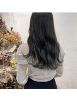 ミント(mint)&nbsp;スモーキーなオリーブグレージュ！赤味抑えて透明感を！