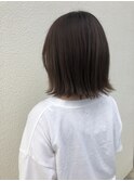 外ハネ切りっぱなしボブ