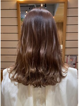 プレイフル(PLAYFUL) 秋カラーアルティカラーで作るアースベージュ