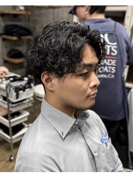 オムファミーユラグ(homme, famille raugh) 強め波巻きスパイラル