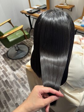 ニノット 武蔵小杉(○nino.) 暗めカラー/グランマッシュ/似合わせカット/髪質改善/縮毛