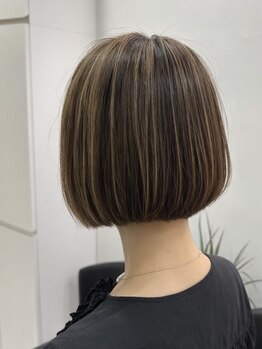 ノーマン(norman)の写真/[立川駅南口徒歩3分]白髪をカバーしながら自然に仕上げたい、お洒落に活かしたい、どちらもお任せ下さい！