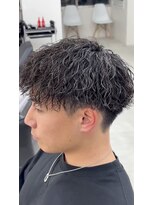 ゴールド 京都 三条(GOALD)&nbsp;センターパート波巻きスパイラルツイストスパイラル刈り上げ