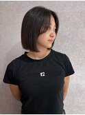 センター分け×切りっぱなしボブ