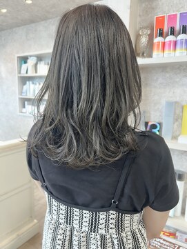 キャアリー(Caary) 福山市美容室Caary大人気透明感グレージュカラーセミロング