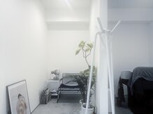 デイズド(DAZED)の雰囲気（静かな余白に、髪と心を整える空間　ミニマル思考な方へ）