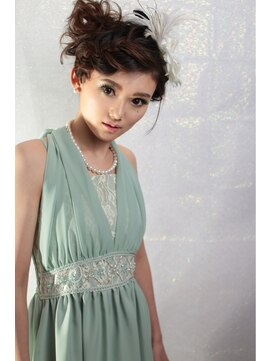 オーバーキャプテンネイキッド(OVER CAPTAIN NAKED) 前髪編み込みルーズカール