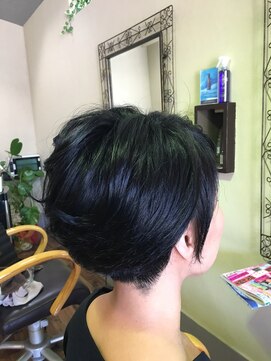 エアー(air) アシンメトリーショートボブ