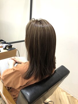 ジーナ 札幌(Zina) 【Zina札幌】筋感ハイライトベージュ