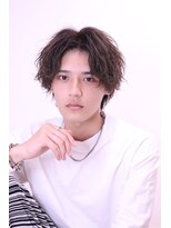 ネイビー(NAVY)&nbsp;こなれたセンターパート 無造作ツイストスパイラルパーマ