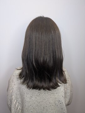 ルフェール ビューティーアンドスパ(REFAIRE beauty&spa) カーキグレージュ