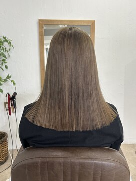 ラヴィリス バイ レム(Raviliss by rem) グレージュカラー