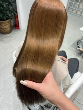 イリ(iLi) 【iLi×MIRAI】ブリーチなしでつくるミルクティベージュ