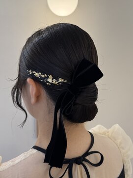 ヘアメイクアンドセットサロン リッコ(Hair make&set salon Ricco) ベロア付きタイトシニヨン