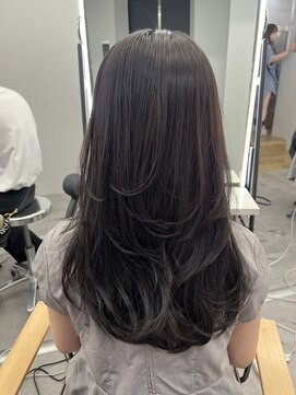 プラチナ(PLATINA) ハイレイヤーレイヤーカットブリーチ無しカラー顔周り韓国