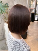 ラブクロムトーキョー オモテサンドウ(LOVECHROME OMOTESANDO)&nbsp;大人可愛いピンクベージュカラー切りっぱなしボブ