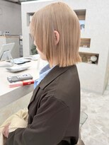 アロ 梅田(alo)&nbsp;【momoa】ボブ×ブロンドベージュ《ブリーチ/ボブ》
